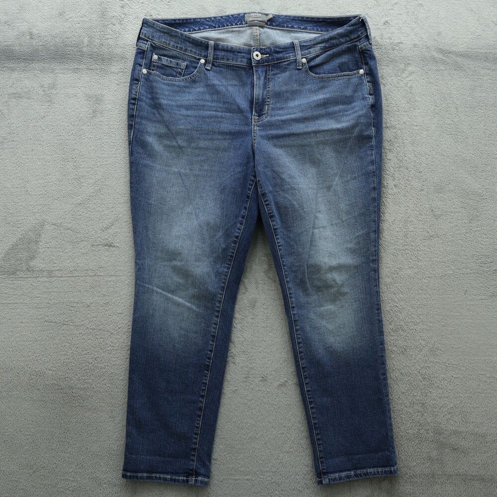 Torrid Jeans Women's Size 16S Blue Mid-Rise Boyfriend Straight Denim 28" Inseam
